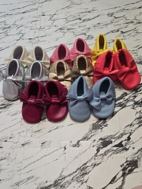 Kids Bow-Accent Soft Sole Shoes in Multiple Colors